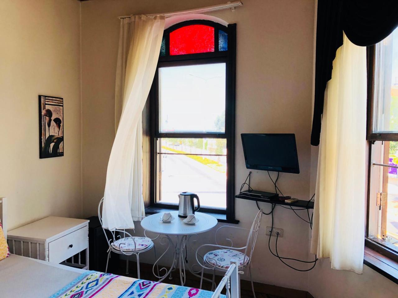 Pastor Historical Apart-Hotel The Gulf Of Izmir Exteriör bild