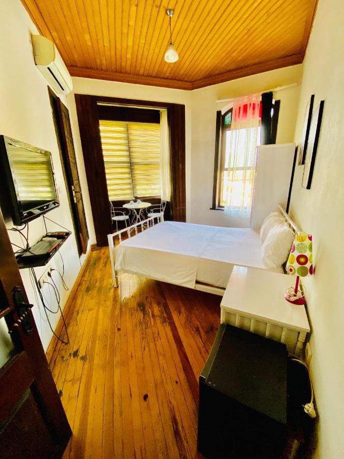 Pastor Historical Apart-Hotel The Gulf Of Izmir Exteriör bild